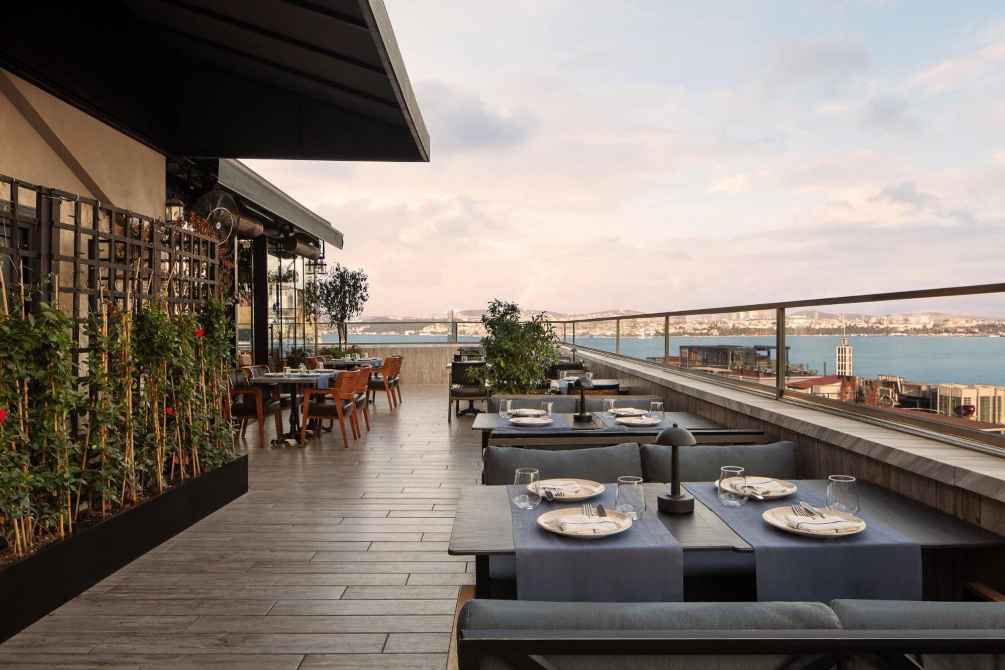 Decamondo Galata, A Tribute Portfolio Hotel Istanbul Eksteriør bilde The Sky Bar